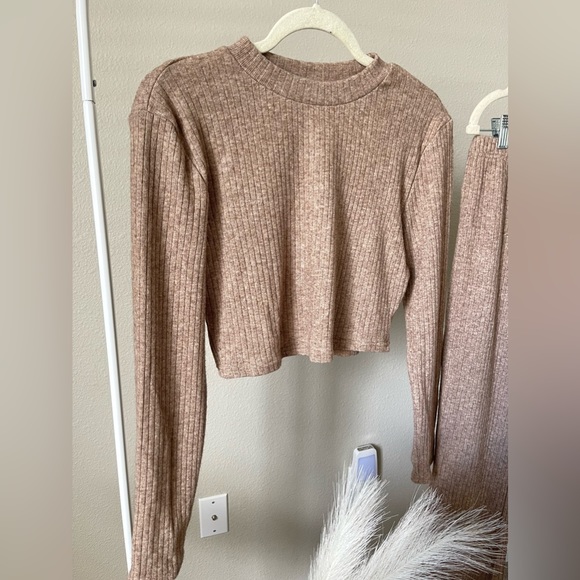 Brand New 2 Pc Mocha Ribbed Lounge Set - Picture 5 of 11